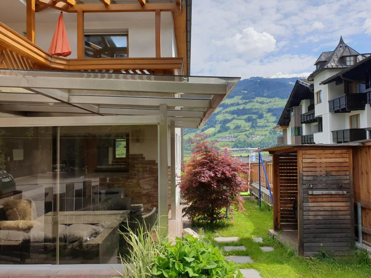 Apartments Gondelspass Fuegen Exterior photo